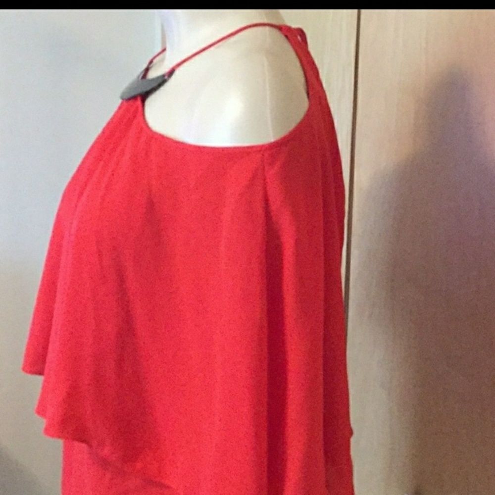 Halston Women's Red Flowy Top W Hardware - Picture 10 of 10